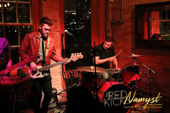 The Red Kicks @ the Aster Cafe 842