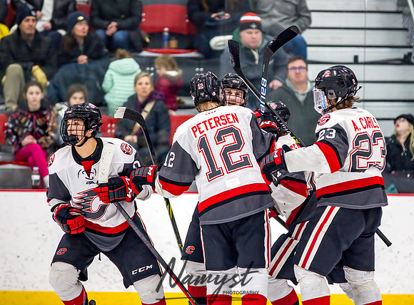 Centennial vs Totino-Grace Varsity Hockey 550