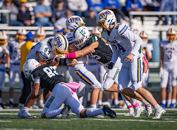 Mounds View vs STMA Varsity Football 322
