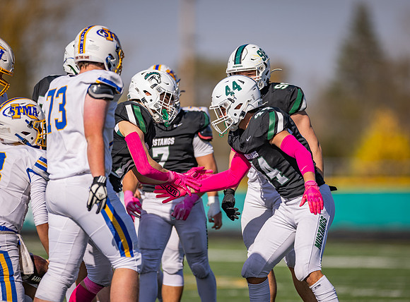 Mounds View vs STMA Varsity Football 245
