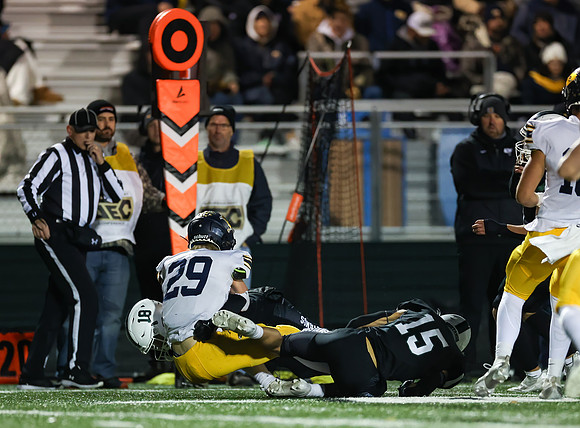 Mounds View vs Prior Lake Varsity Football 95