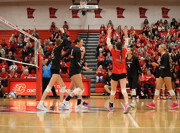 Centennial vs Blaine Girls Varsity Volleyball 13