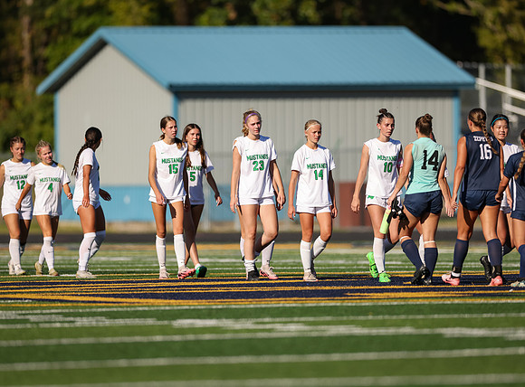 Mounds View vs Mahtomedi Girls Varisty Soccer 320