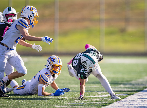 Mounds View vs STMA Varsity Football 346
