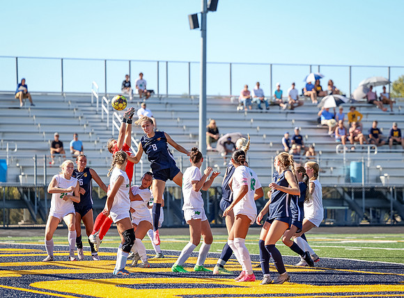 Mounds View vs Mahtomedi Girls Varisty Soccer 120