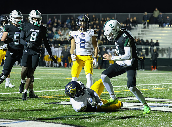 Mounds View vs Prior Lake Varsity Football 146