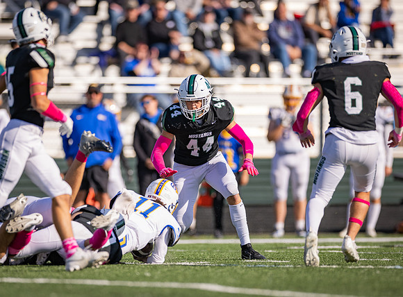 Mounds View vs STMA Varsity Football 292