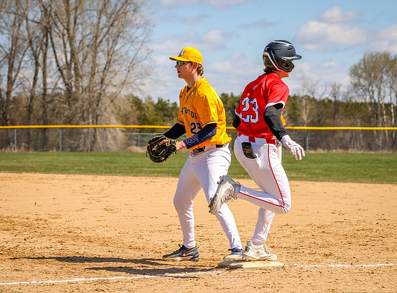 Centennial vs Mahtomedi JV Baseball_664
