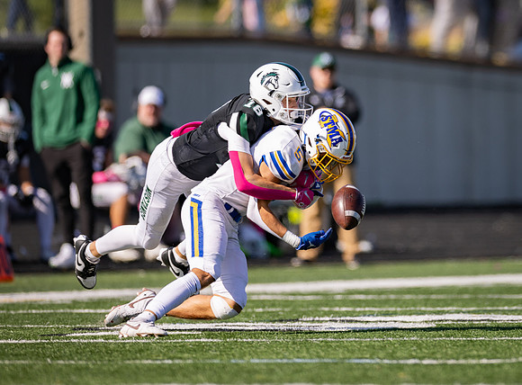 Mounds View vs STMA Varsity Football 168