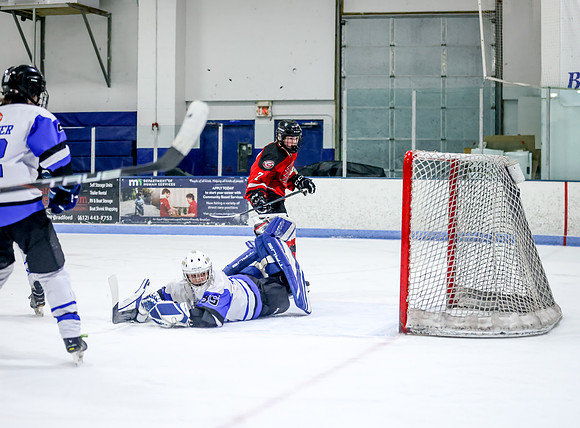 Centennial vs Cambridge Isanti Hockey 271