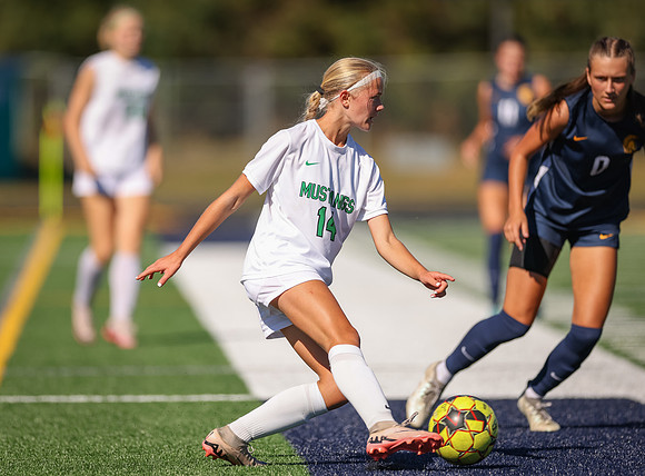 Mounds View vs Mahtomedi Girls Varisty Soccer 77