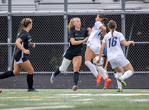 Mounds View vs Blaine Varsity Soccer 147