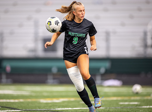 Mounds View vs Blaine Varsity Soccer 13
