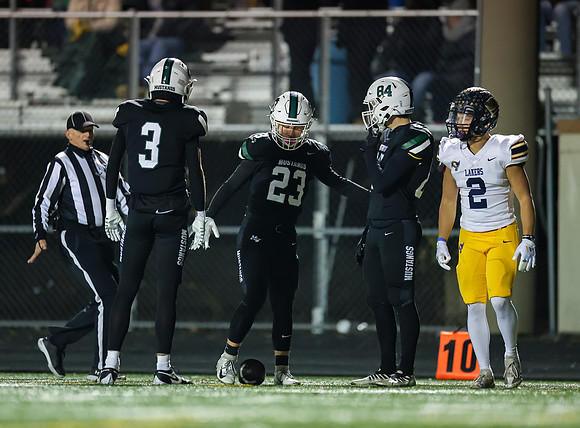 Mounds View vs Prior Lake Varsity Football 63