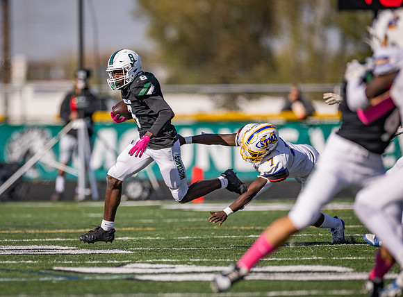 Mounds View vs STMA Varsity Football 279