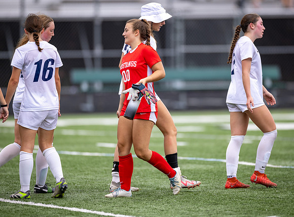 Mounds View vs Blaine Varsity Soccer 308