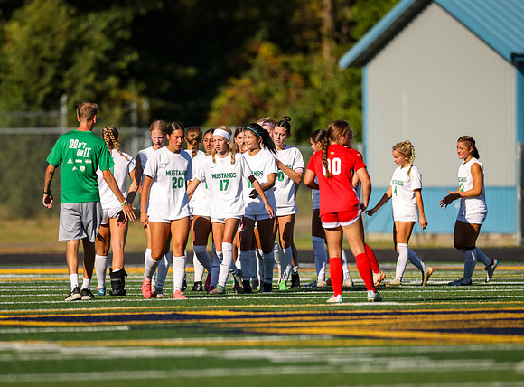 Mounds View vs Mahtomedi Girls Varisty Soccer 314