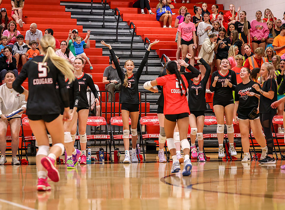Centennial vs Duluth East Varsity Volleyball 154