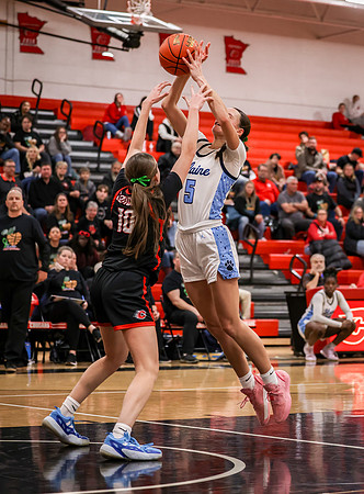 Centennial vs Blaine Girls Varsity Basketball 220