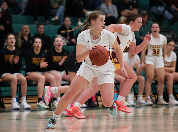 Mounds View vs Forest Lake Varsity Basketball 109