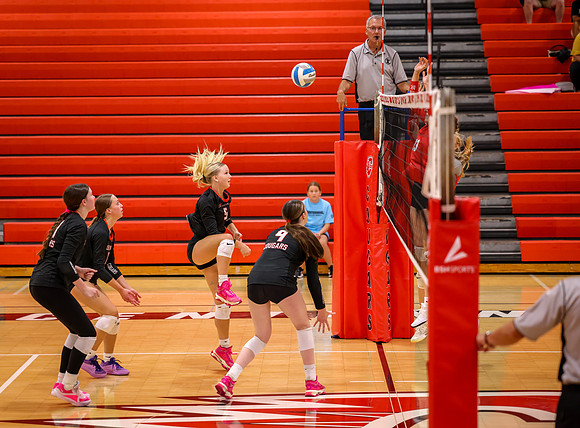 Centennial vs Duluth East Varsity Volleyball 109