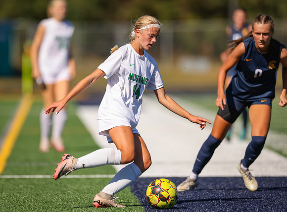 Mounds View vs Mahtomedi Girls Varisty Soccer 76