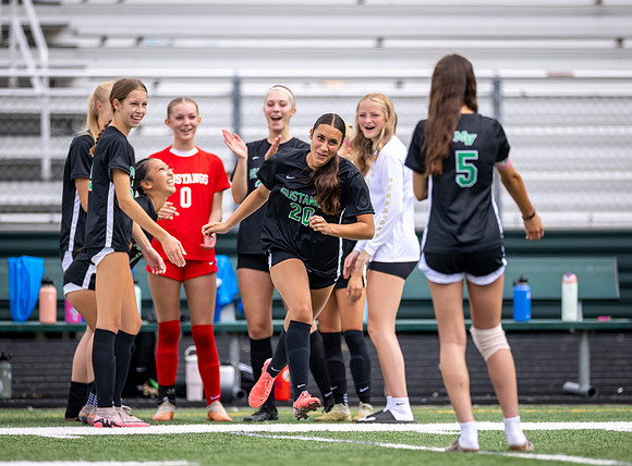 Mounds View vs Blaine Varsity Soccer 64