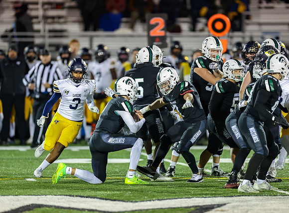 Mounds View vs Prior Lake Varsity Football 224