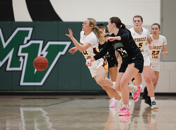 Mounds View vs Forest Lake Varsity Basketball 184