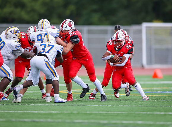 Centennial vs STMA JV Football 223