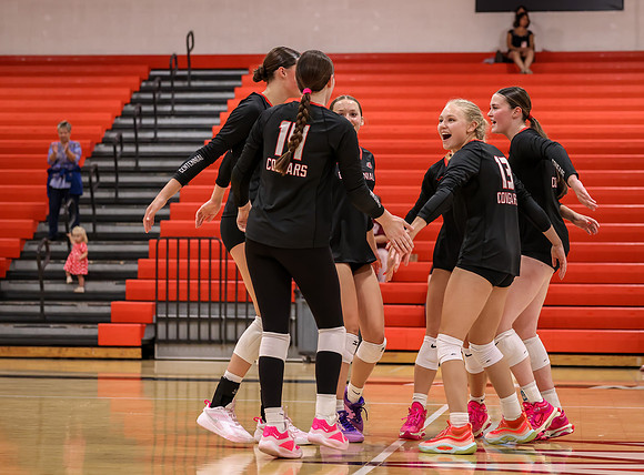 Centennial vs Mounds View Girls Varsity Volleyball 79