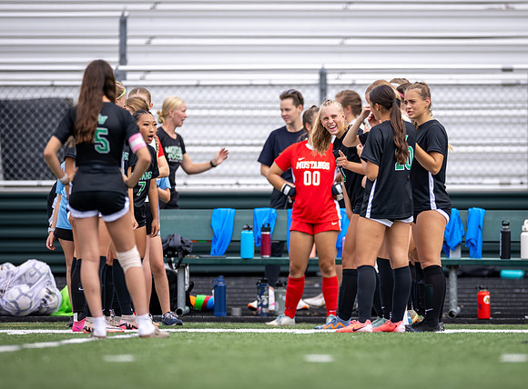 Mounds View vs Blaine Varsity Soccer 42