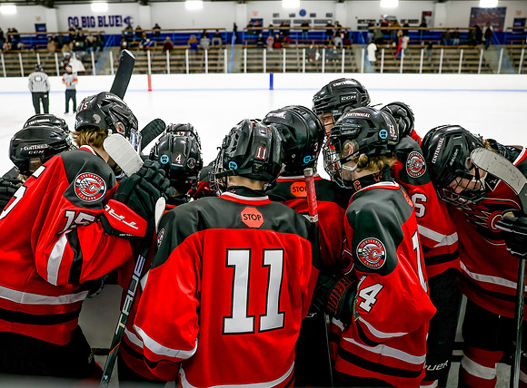 Centennial vs Cambridge Isanti Hockey 230