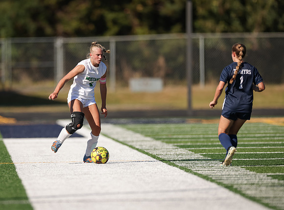 Mounds View vs Mahtomedi Girls Varisty Soccer 216