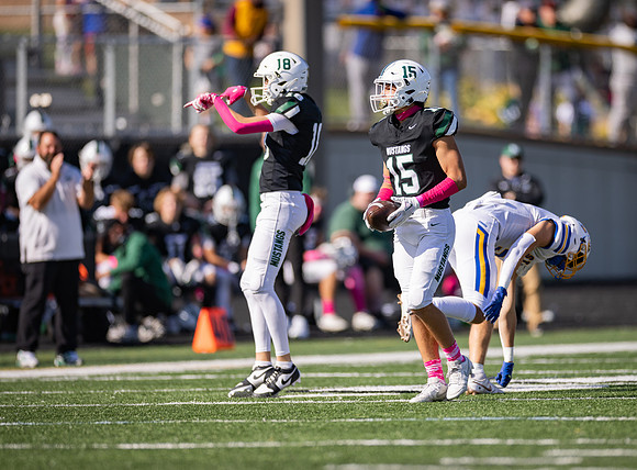 Mounds View vs STMA Varsity Football 169
