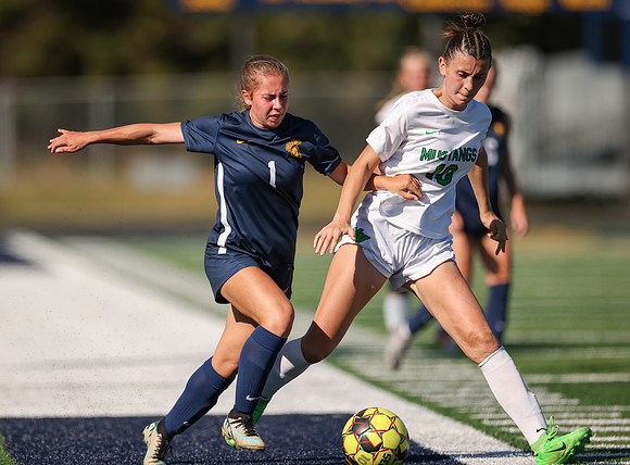 Mounds View vs Mahtomedi Girls Varisty Soccer 170