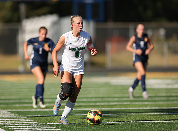 Mounds View vs Mahtomedi Girls Varisty Soccer 224