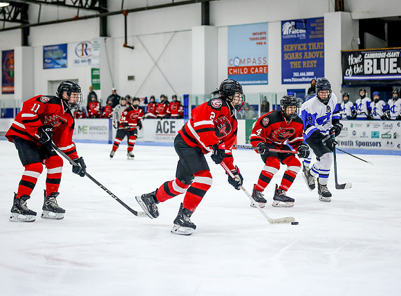 Centennial vs Cambridge Isanti Hockey 245