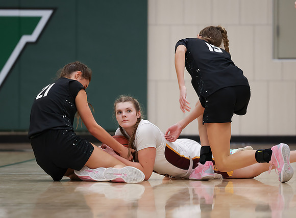 Mounds View vs Forest Lake Varsity Basketball 193