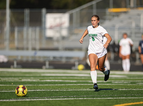 Mounds View vs Mahtomedi Girls Varisty Soccer 275