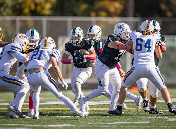 Mounds View vs STMA Varsity Football 332