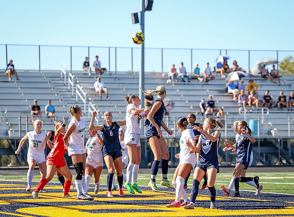 Mounds View vs Mahtomedi Girls Varisty Soccer 118