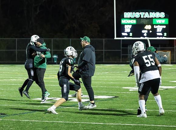 Mounds View vs Prior Lake Varsity Football 206