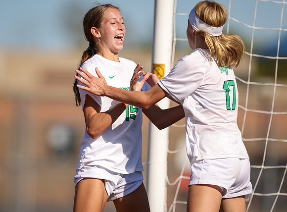 Mounds View vs Mahtomedi Girls Varisty Soccer 232