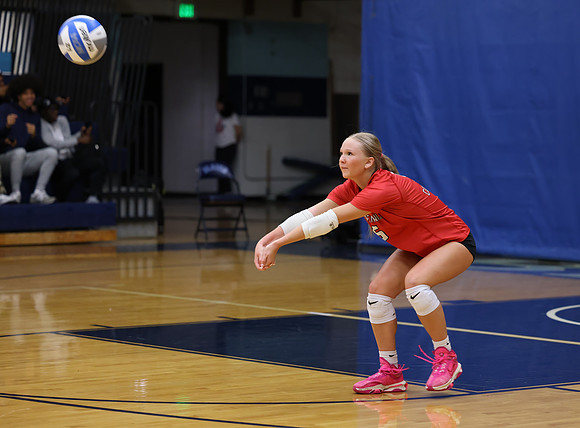 Centennial vs Blaine Girls Varsity Volleyball 8