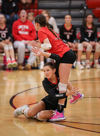 Centennial vs Hopkins Girls Varsity Volleyball 107