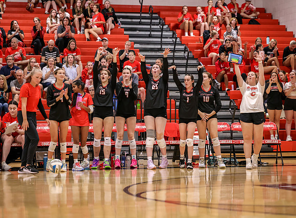 Centennial vs Mounds View Girls Varsity Volleyball 221