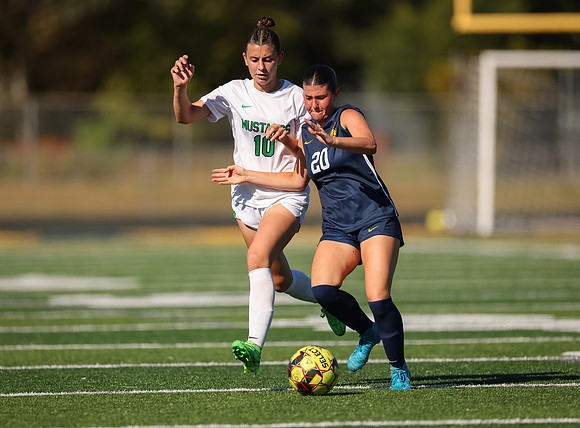 Mounds View vs Mahtomedi Girls Varisty Soccer 194