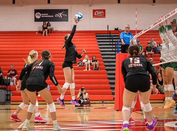 Centennial vs Mounds View Girls Varsity Volleyball 216