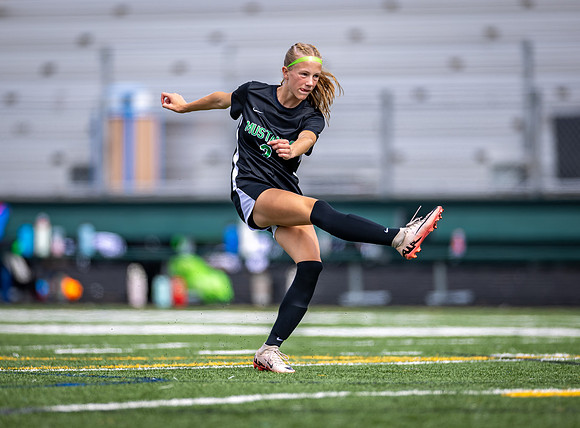 Mounds View vs Blaine Varsity Soccer 35